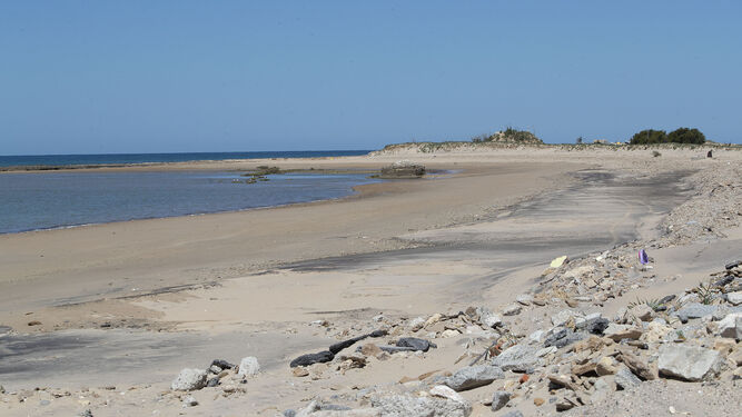 Playa del Centro de Ensayos Torregorda (CET) en Cádiz